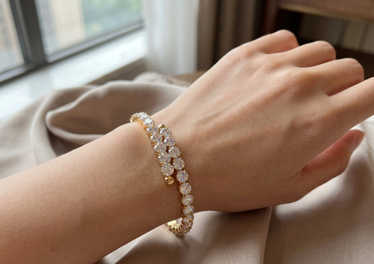 BRACELETS/BANGLES
