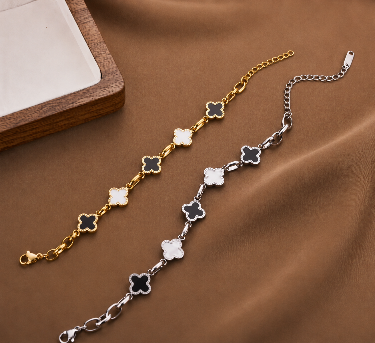 Black and White Clover Link Chain Bracelet Titanium Steel