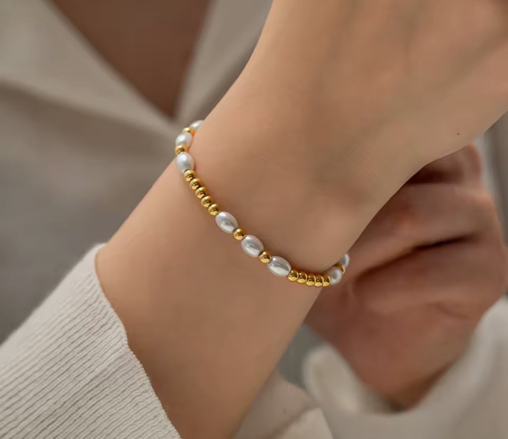 Freshwater Pearl and Gold Beaded Chain Bracelet Stainless Steel