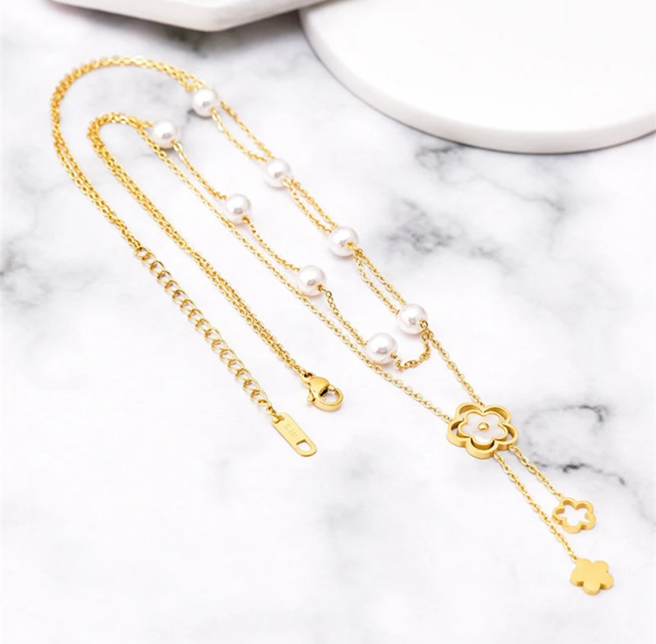 Pearls and Flower Necklace Set Stainless Steel